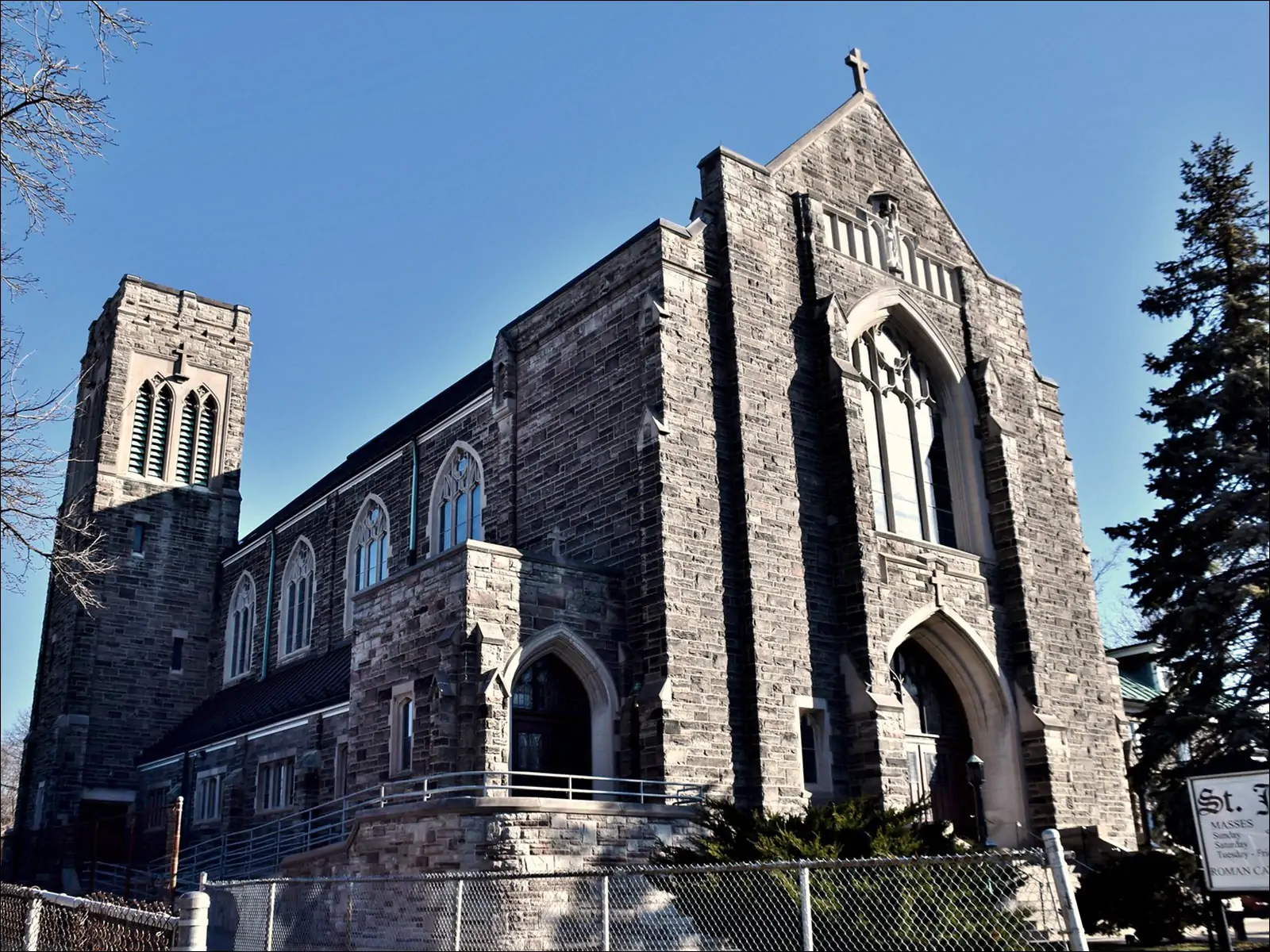 Католическая церковь в Торонто